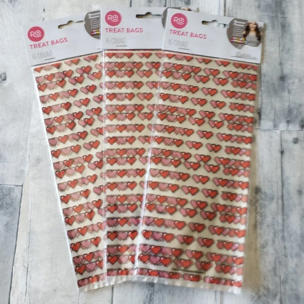 NWT - Wilton Heart Treat Bags 9.5